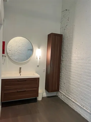 $1,800 | 102 East 2nd Street, Unit 205, Taylor, TX 76574