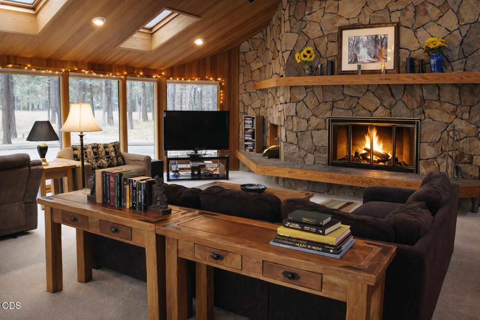13441 Triflorium Black Butte Ranch, OR 97759 - Photo 9 of 40 Gallery Image 9