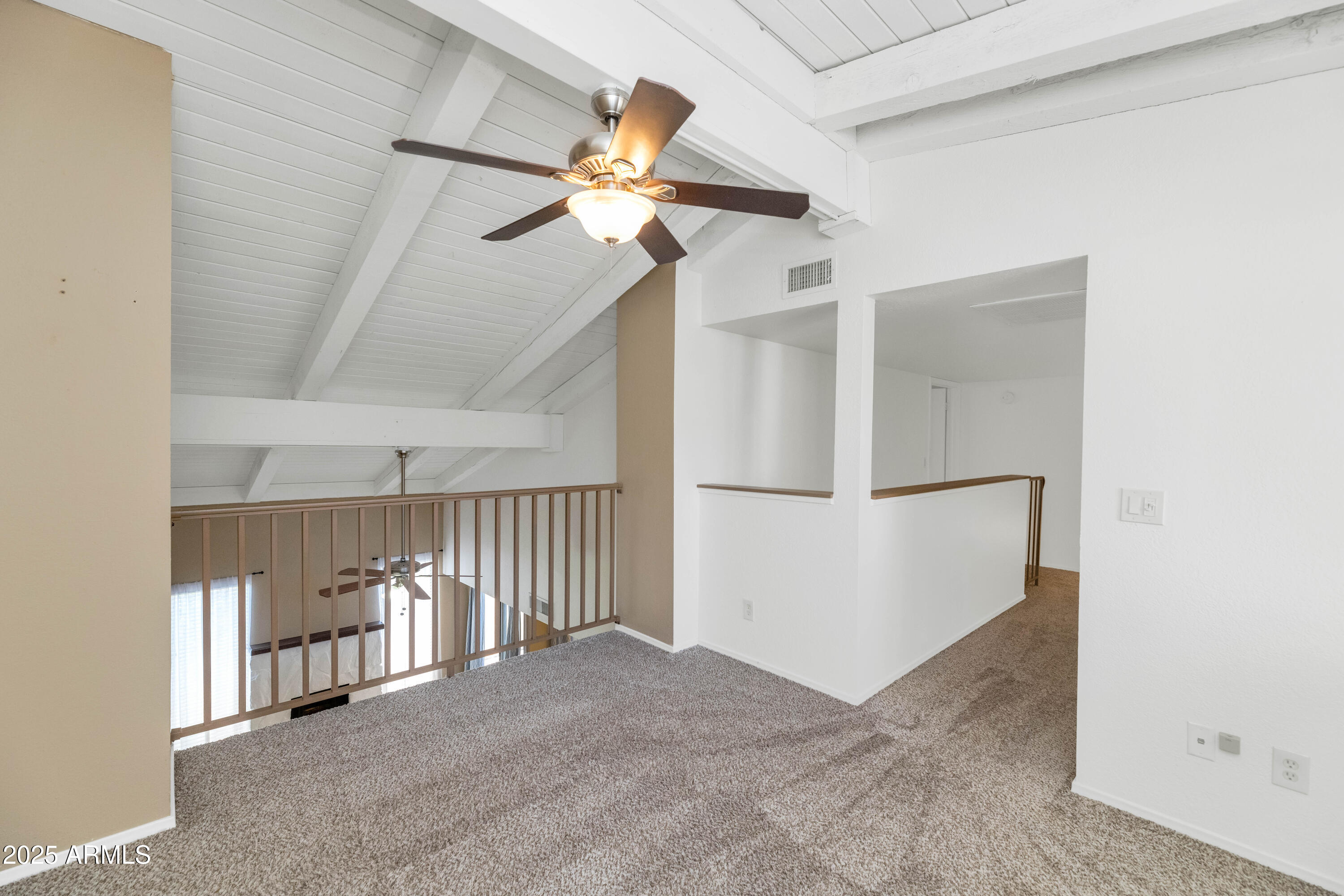5726 North 10th Street, Unit 5 Phoenix, AZ 85014 - Photo 20 of 39 a view of a livingroom with a fan