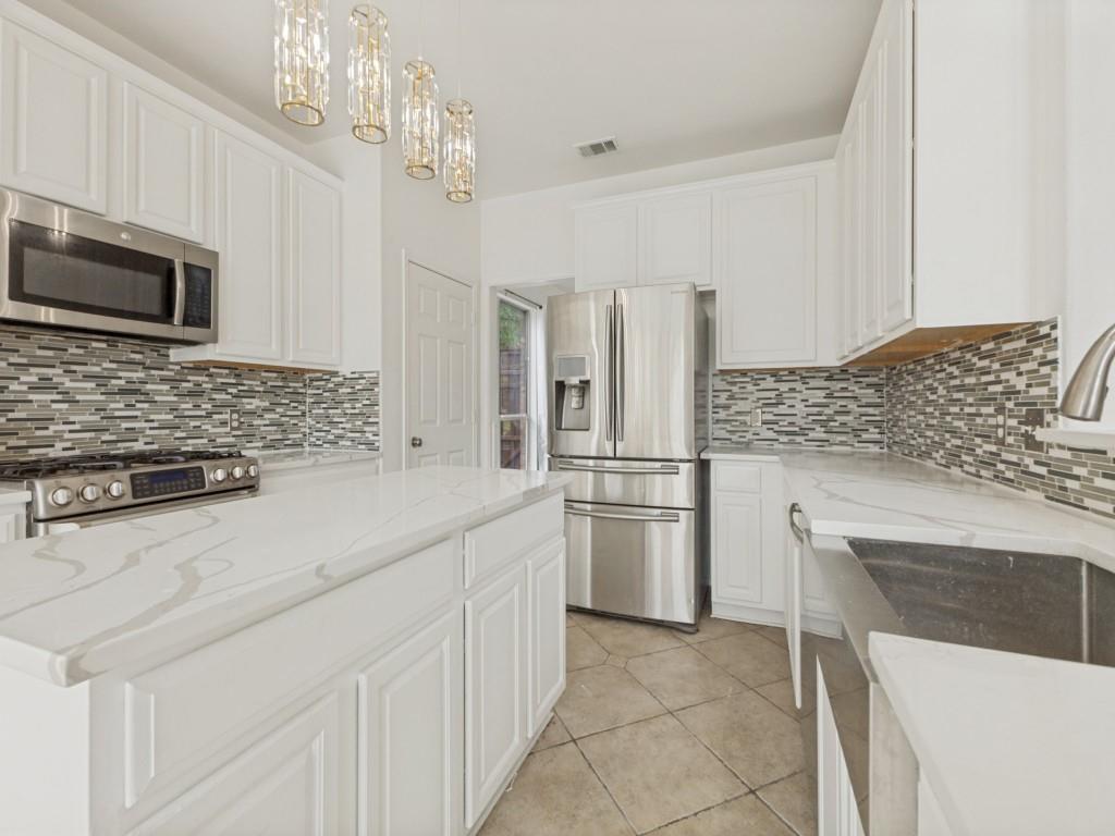 918 Midnight Pass Rockwall, TX 75087 - Photo 7 of 27