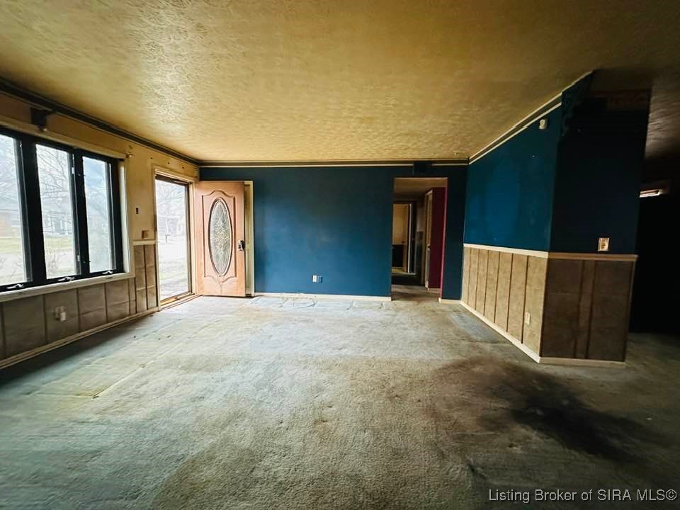 2321 Bishop Road Jeffersonville, IN 47130 - Photo 12 of 23 Living Room