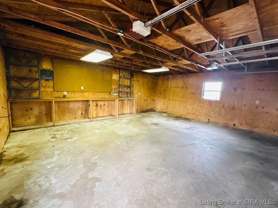 2321 Bishop Road Jeffersonville, IN 47130 - Photo 6 of 23