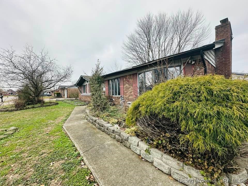 2321 Bishop Road Jeffersonville, IN 47130 - Photo 7 of 23