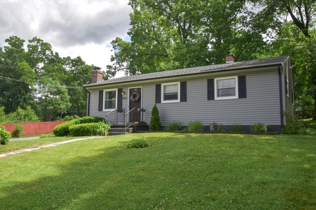 141 Louis Road Springfield, MA 01118 - Photo 1 of 34 Gallery Image 1