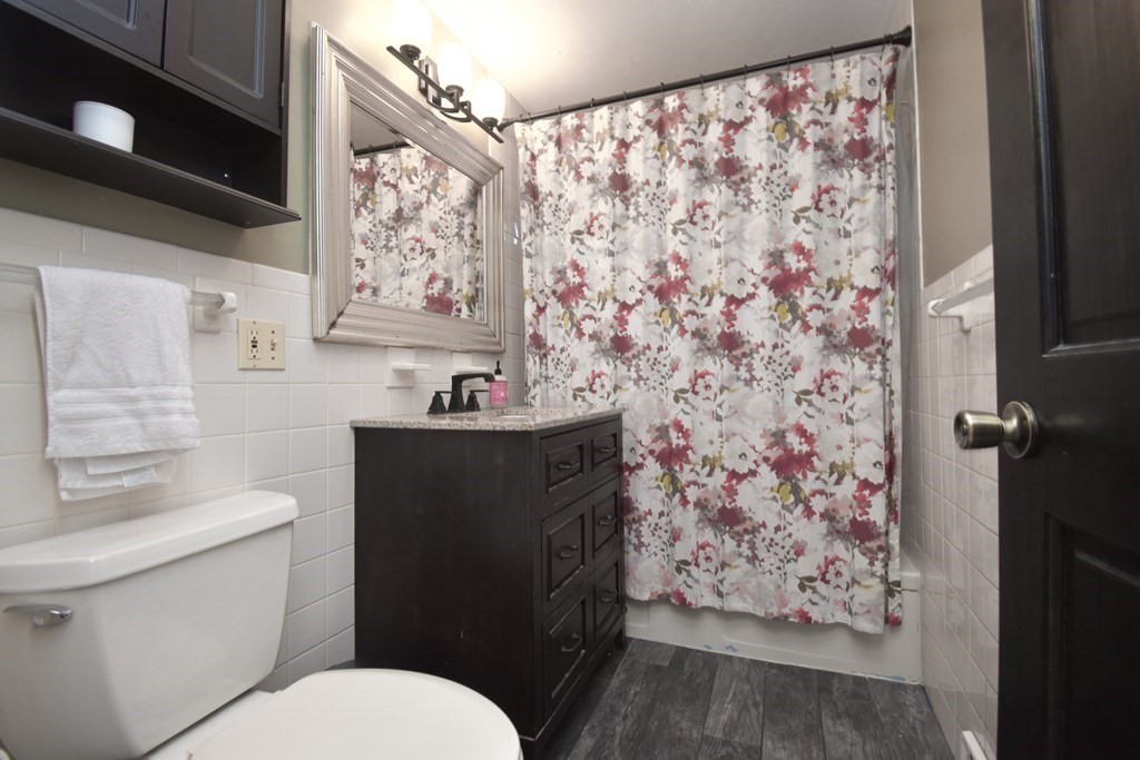 141 Louis Road Springfield, MA 01118 - Photo 19 of 34 Gallery Image 19