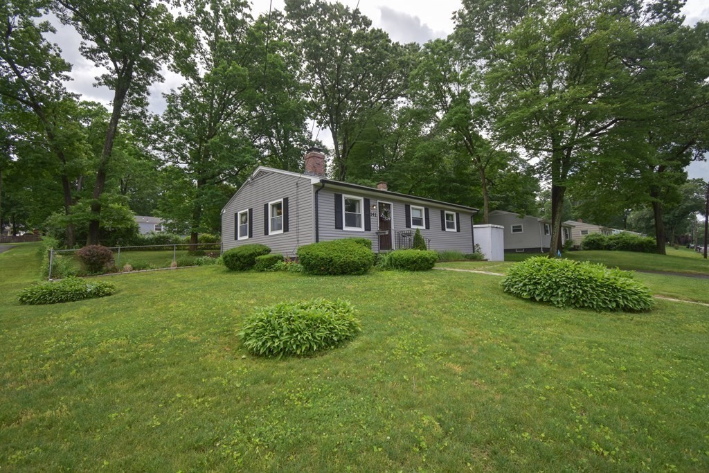 141 Louis Road Springfield, MA 01118 - Photo 33 of 34 Gallery Image 33