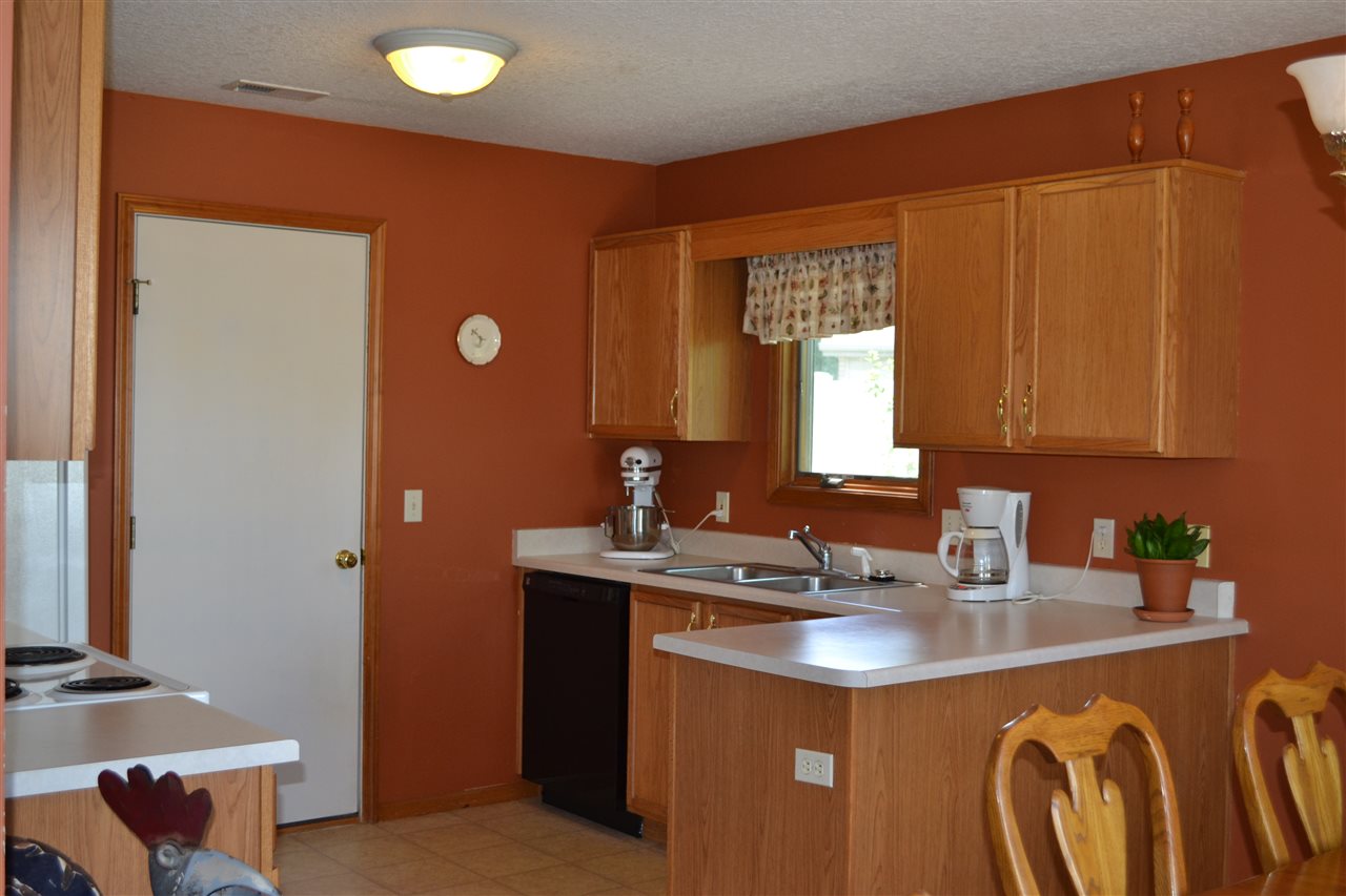 3404 Rivulet Court Fort Wayne, IN 46818 - Photo 12 of 25