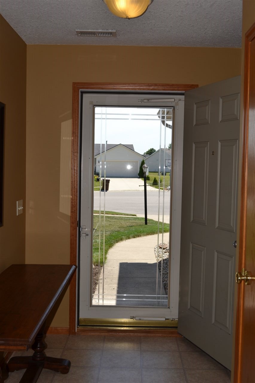 3404 Rivulet Court Fort Wayne, IN 46818 - Photo 4 of 25