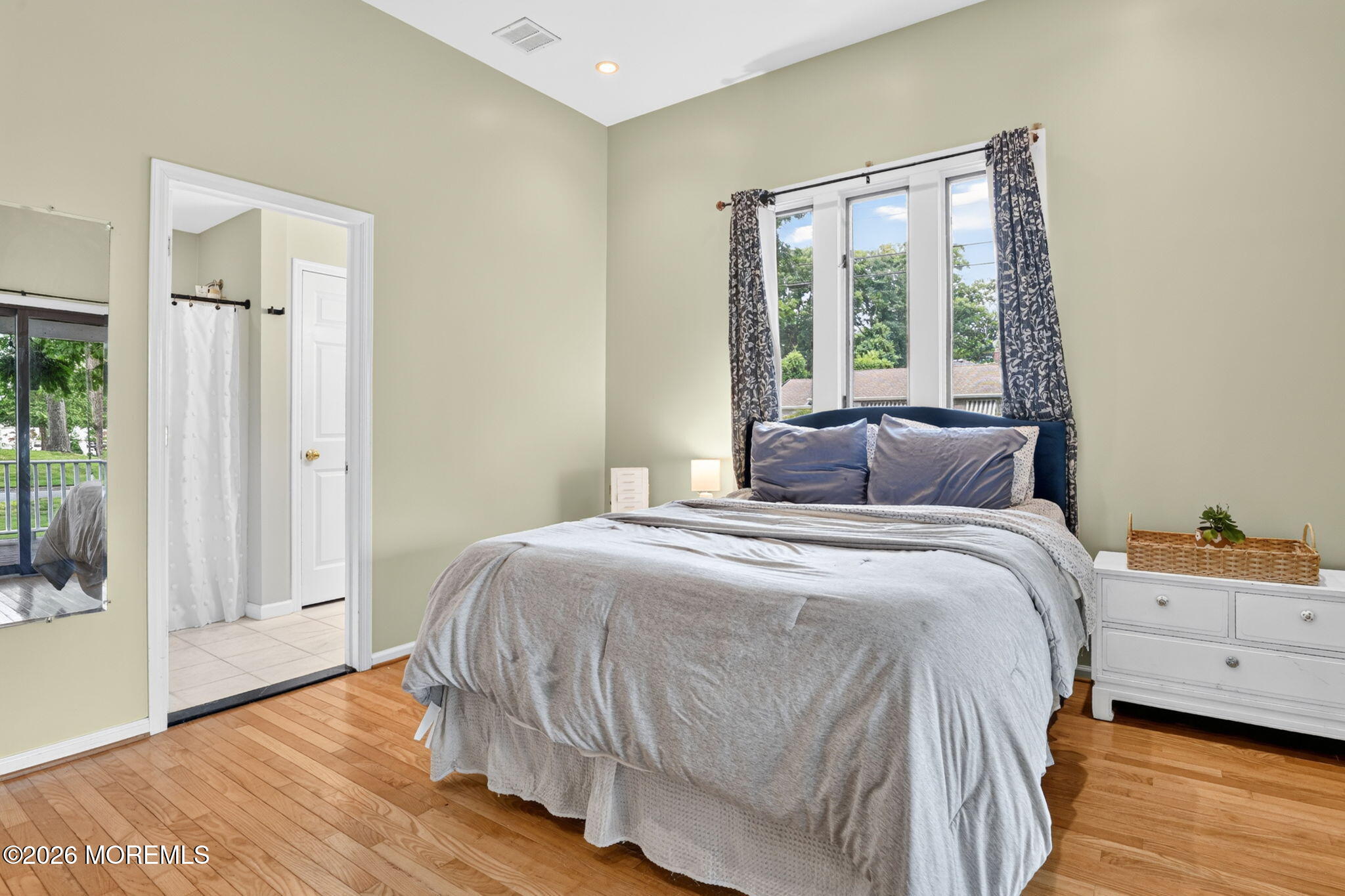 210 Robbins Road Neptune Township, NJ 07753 - Photo 17 of 59 31-web-or-mls-DSC_7435