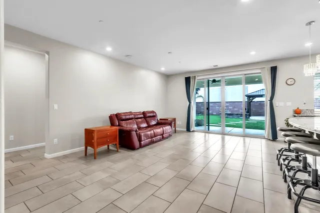 $675,000 | 3790 Rockdale Drive, Rancho Cordova, CA 95742