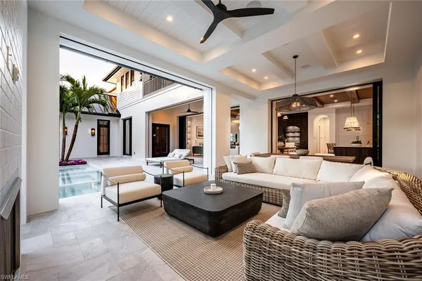 $18,900,000 | 190 7th Avenue North, Naples, FL 34102