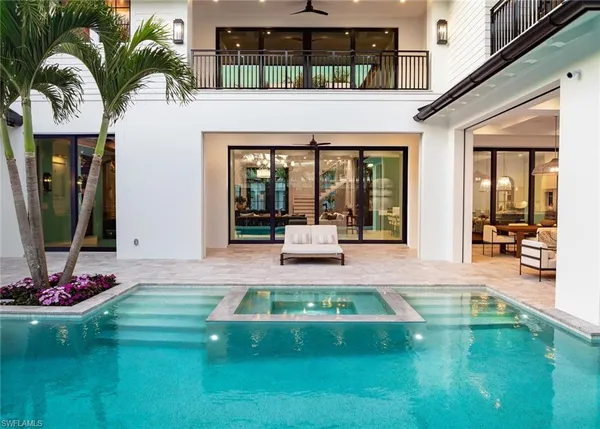 $18,900,000 | 190 7th Avenue North, Naples, FL 34102