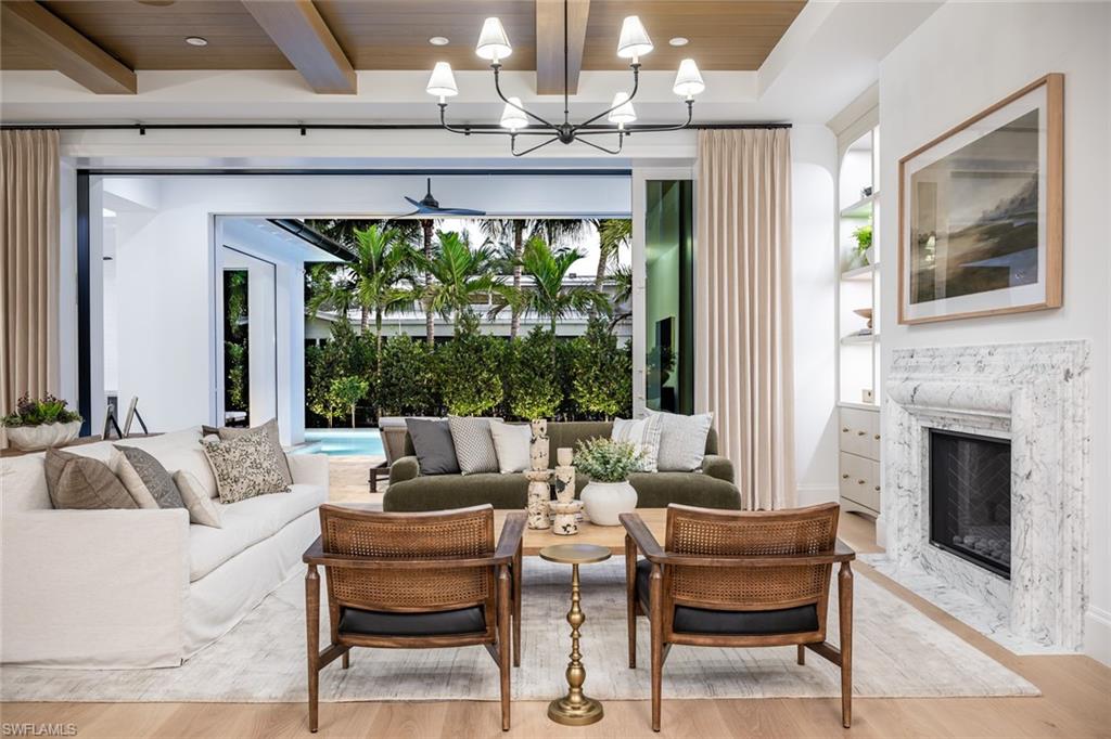 190 7th Avenue North Naples, FL 34102 - Photo 9 of 50