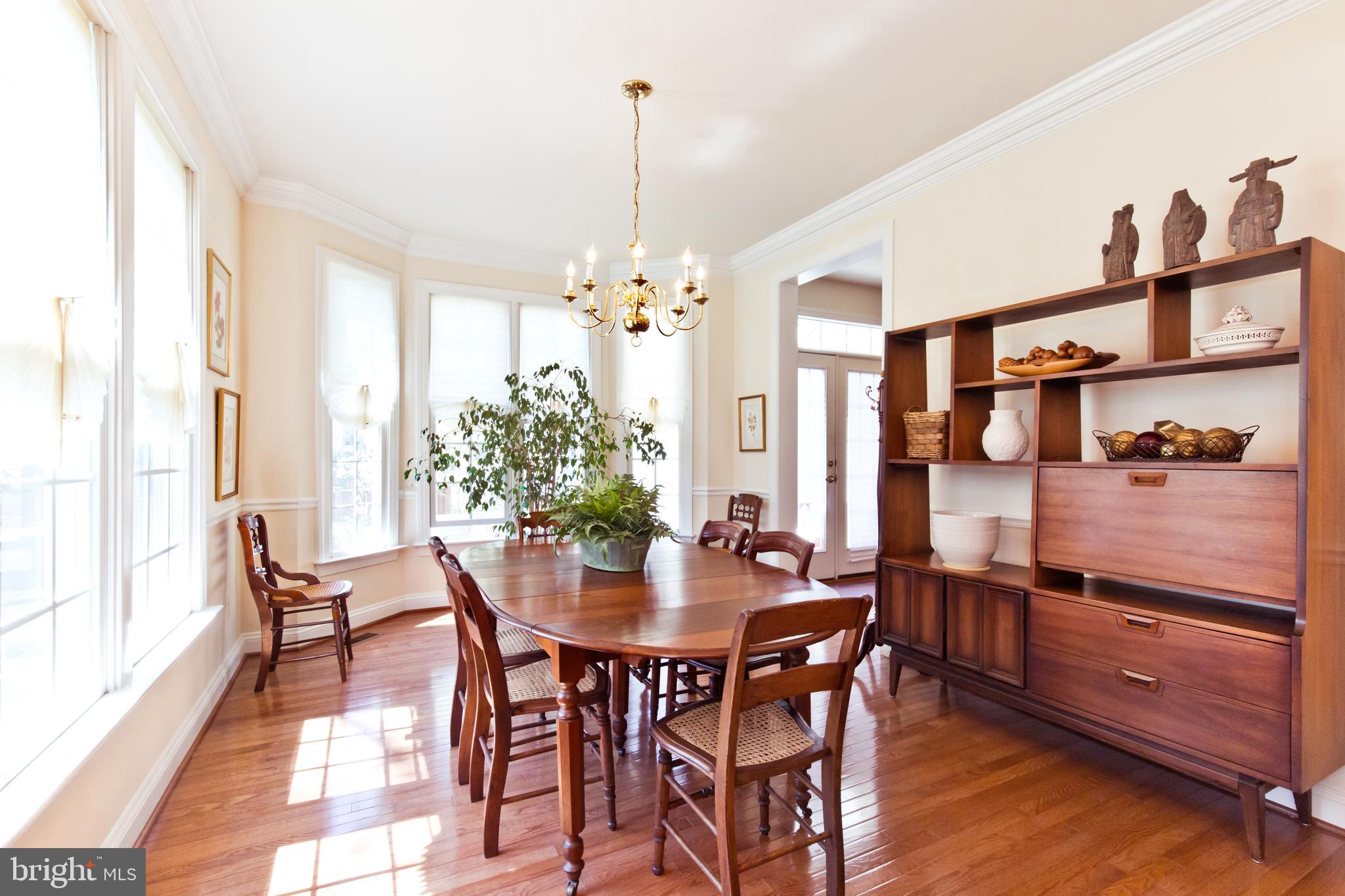 1314 South Glebe Road Arlington, VA 22204 - Photo 12 of 52 Dining Room