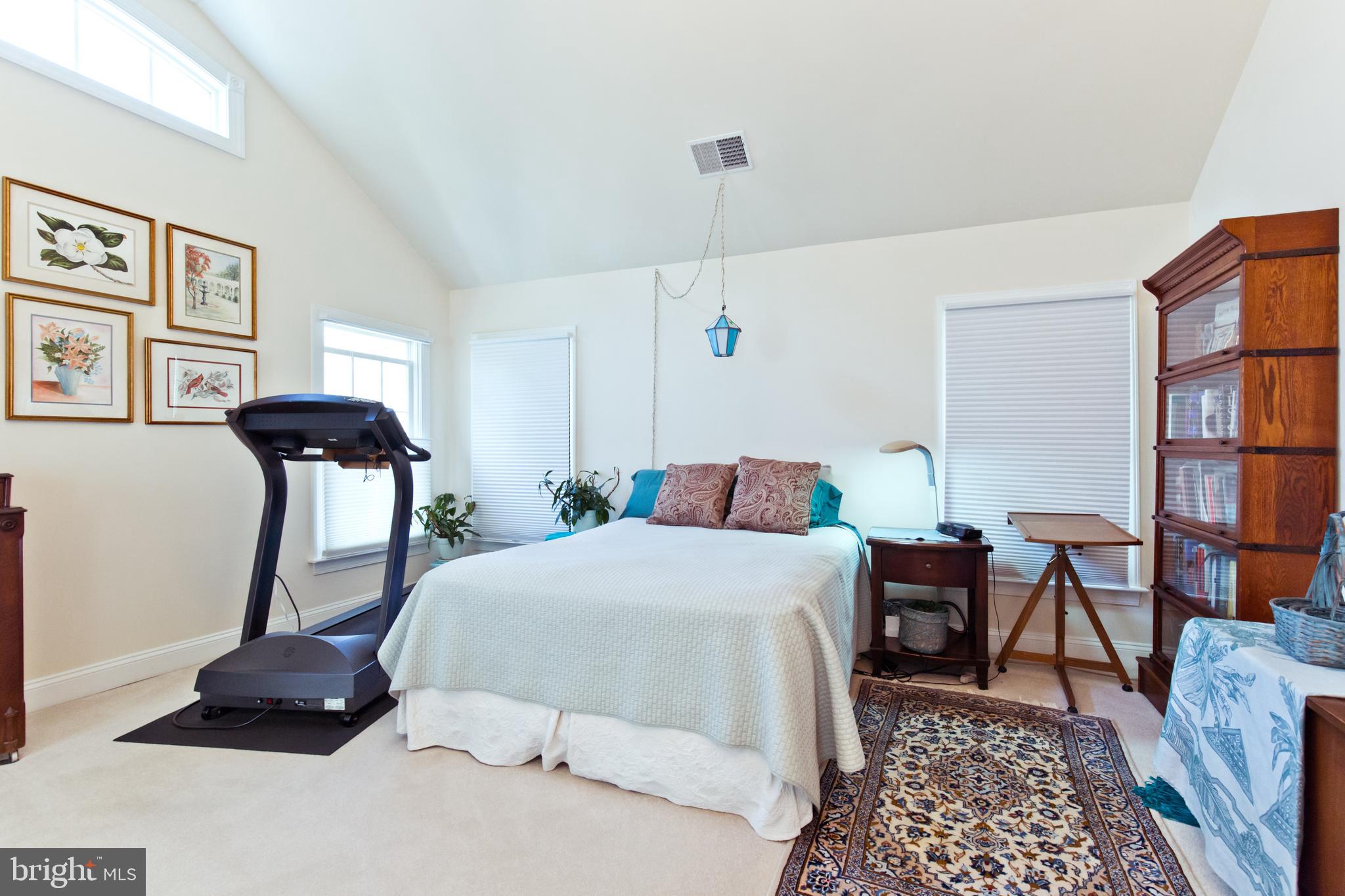 1314 South Glebe Road Arlington, VA 22204 - Photo 23 of 52 Master Bedroom
