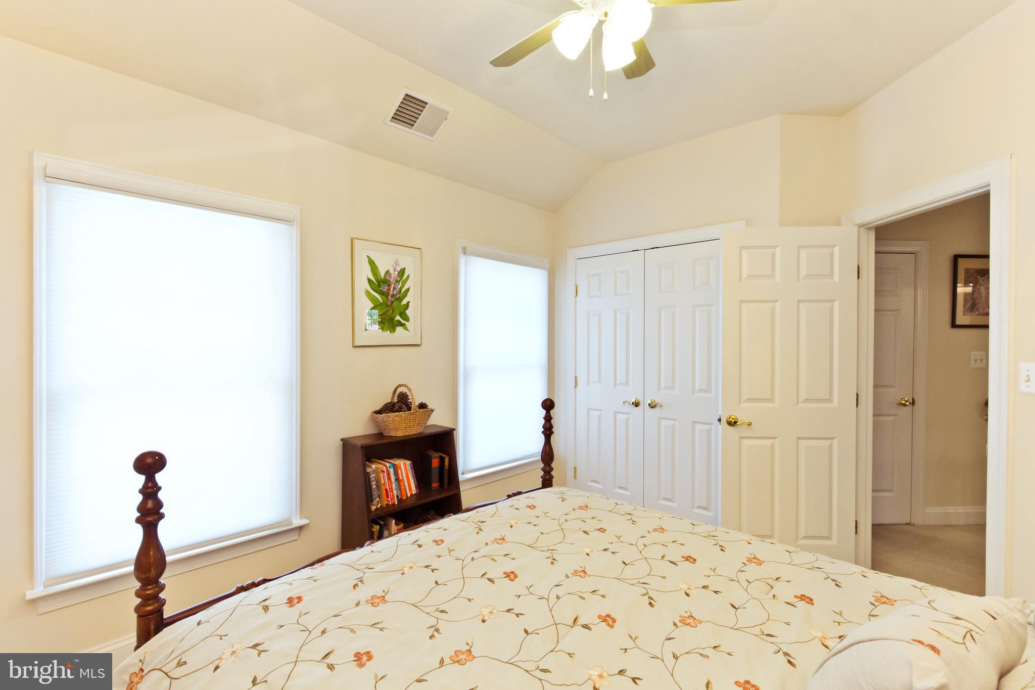 1314 South Glebe Road Arlington, VA 22204 - Photo 30 of 52 Second bedroom