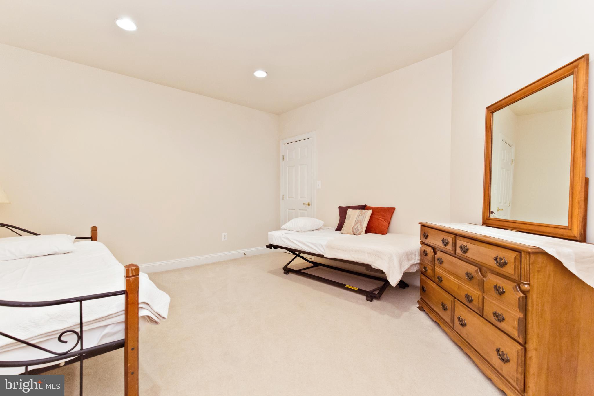 1314 South Glebe Road Arlington, VA 22204 - Photo 41 of 52 Den/bedroom/office/exercise room in the basement