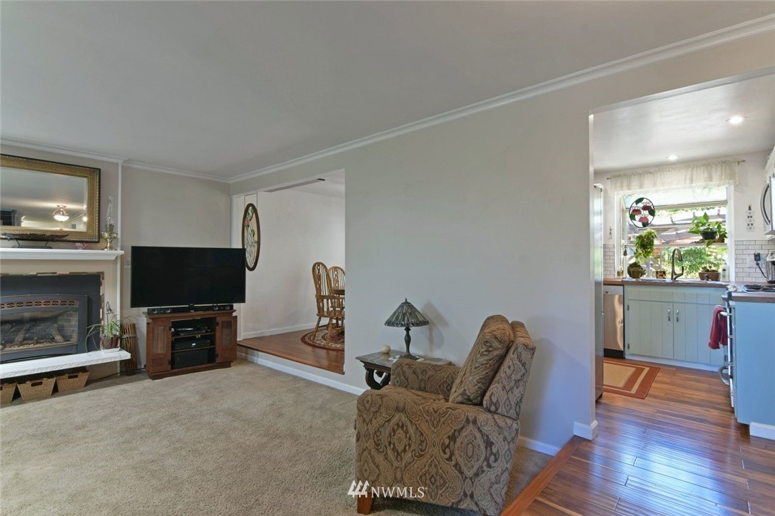 22724 1st Place West Bothell, WA 98021 - Photo 3 of 21