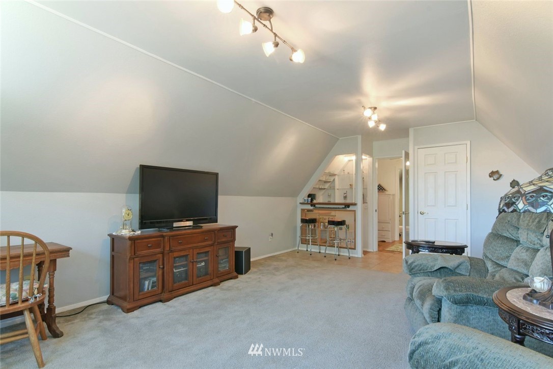 22724 1st Place West Bothell, WA 98021 - Photo 9 of 21