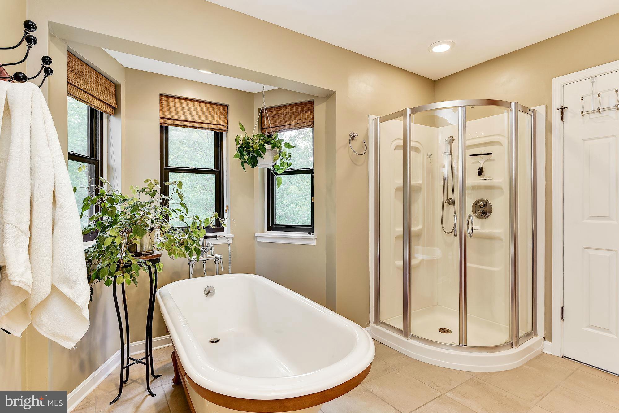 2806 Fennel Road Edgewater, MD 21037 - Photo 21 of 30 Master Bath