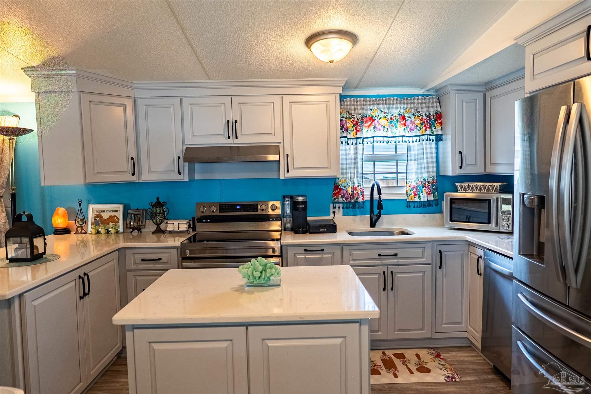 1948 Ridgewood Drive Lillian, AL 36549 - Photo 8 of 71