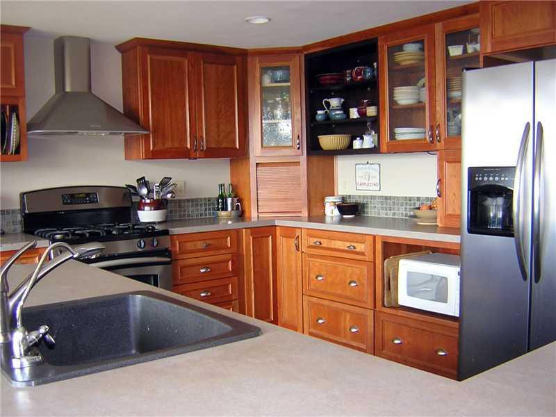 77 York Road Vinalhaven, ME 04863 - Photo 6 of 44 Kitchen. Cherry kitchen in main...