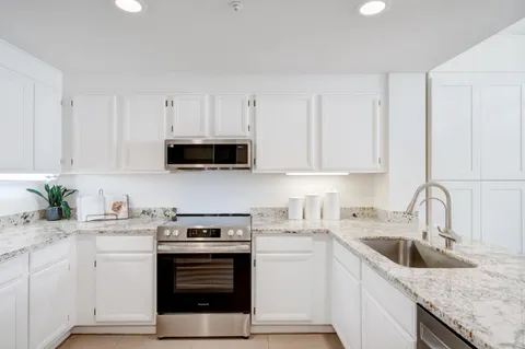 $1,149,000 | 550 Ortega Avenue, Unit B330, Mountain View, CA 94040