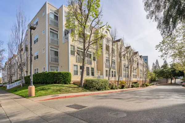 $1,149,000 | 550 Ortega Avenue, Unit B330, Mountain View, CA 94040
