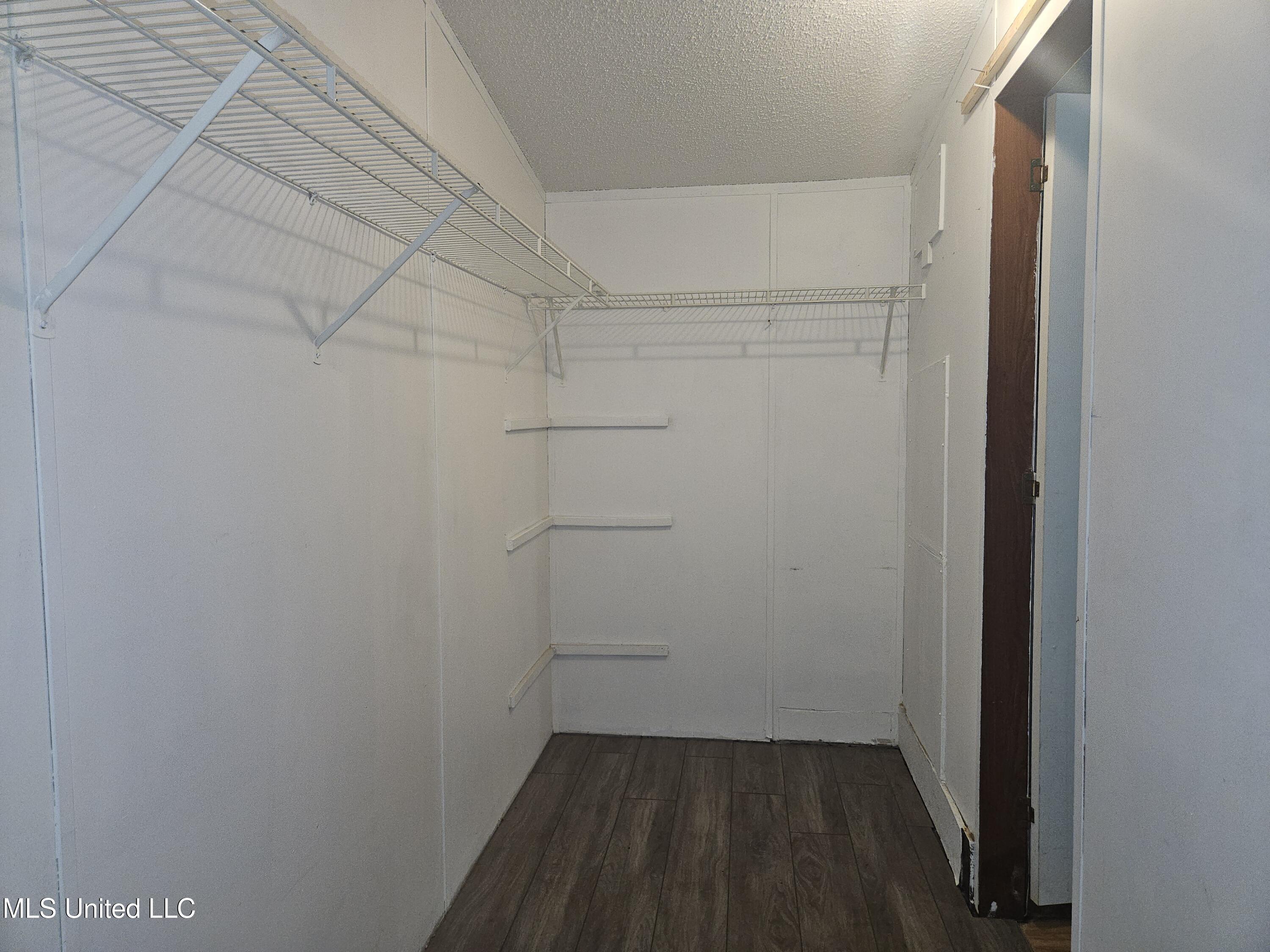 19255 North Shaw Road Saucier, MS 39574 - Photo 20 of 39 Primary Walk In Closet