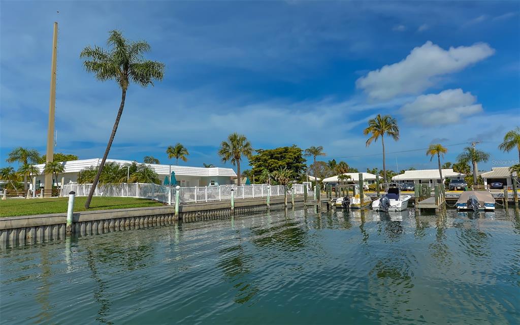 554 Spanish Drive South Longboat Key, FL 34228 - Photo 59 of 72