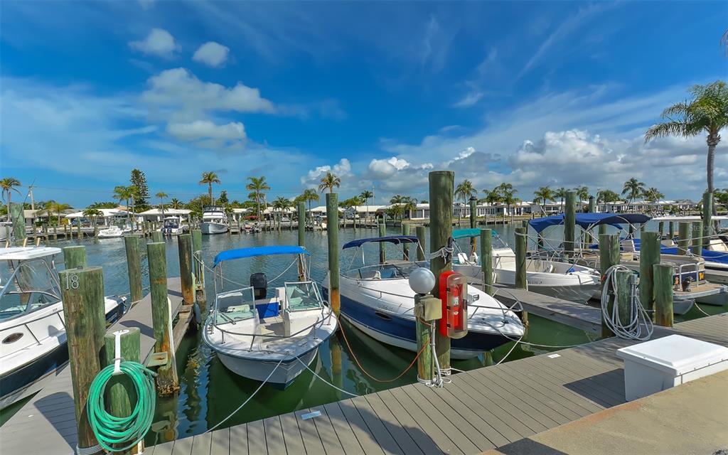 554 Spanish Drive South Longboat Key, FL 34228 - Photo 60 of 72