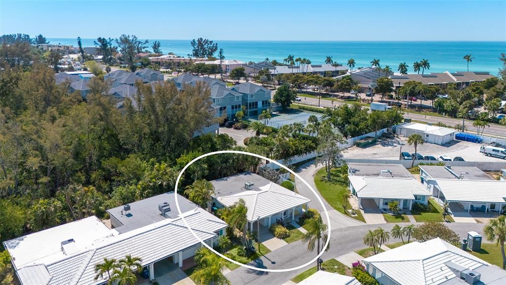 554 Spanish Drive South Longboat Key, FL 34228 - Photo 6 of 72