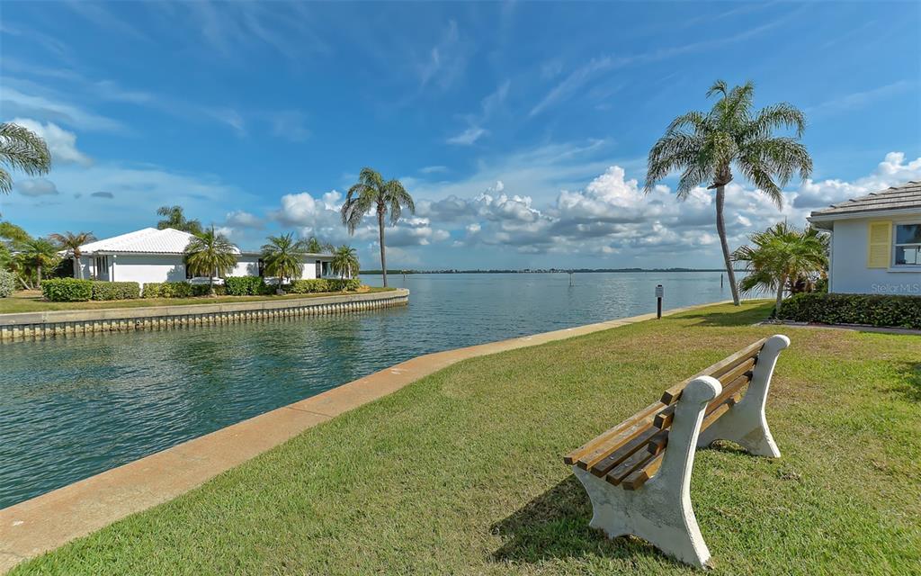 554 Spanish Drive South Longboat Key, FL 34228 - Photo 62 of 72