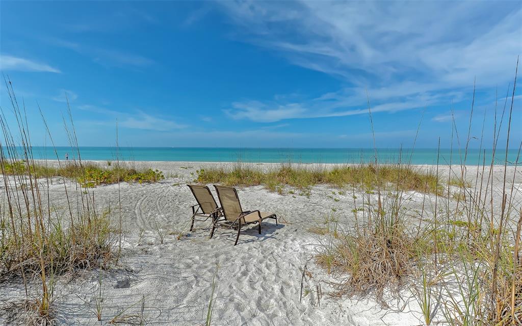 554 Spanish Drive South Longboat Key, FL 34228 - Photo 68 of 72