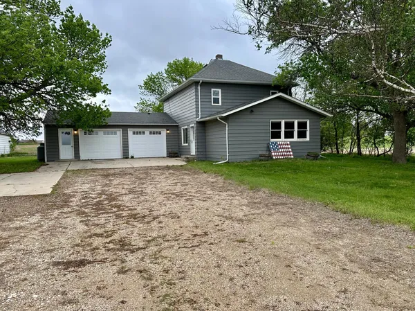 $305,000 | 210 160th Avenue, Edgerton, MN 56128