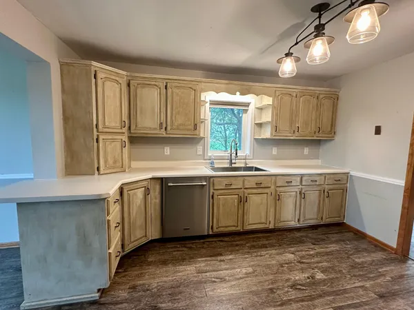 $305,000 | 210 160th Avenue, Edgerton, MN 56128