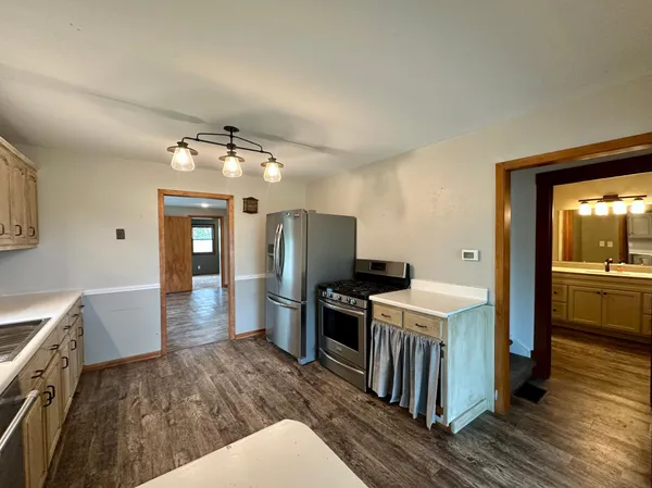 $305,000 | 210 160th Avenue, Edgerton, MN 56128