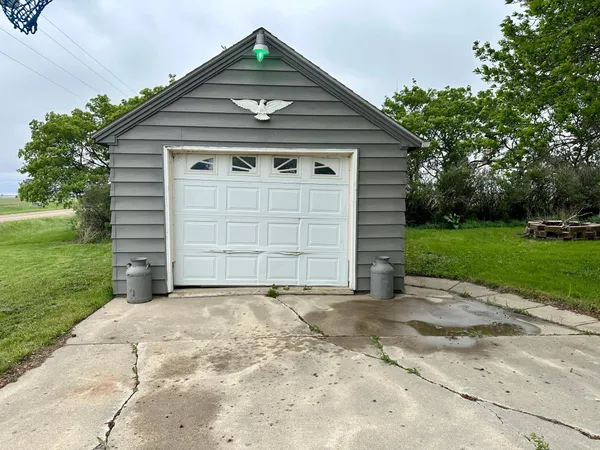 $305,000 | 210 160th Avenue, Edgerton, MN 56128