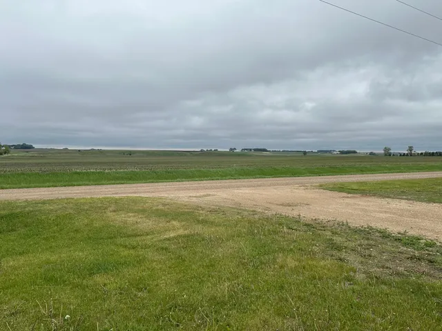 $305,000 | 210 160th Avenue, Edgerton, MN 56128