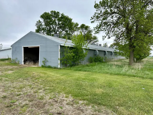 $305,000 | 210 160th Avenue, Edgerton, MN 56128