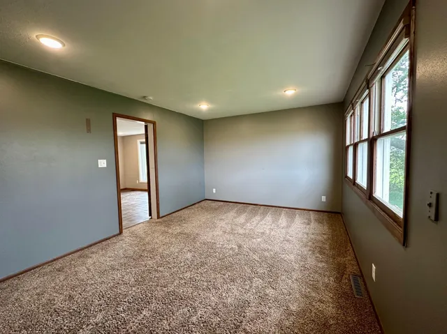 $305,000 | 210 160th Avenue, Edgerton, MN 56128