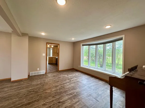 $305,000 | 210 160th Avenue, Edgerton, MN 56128