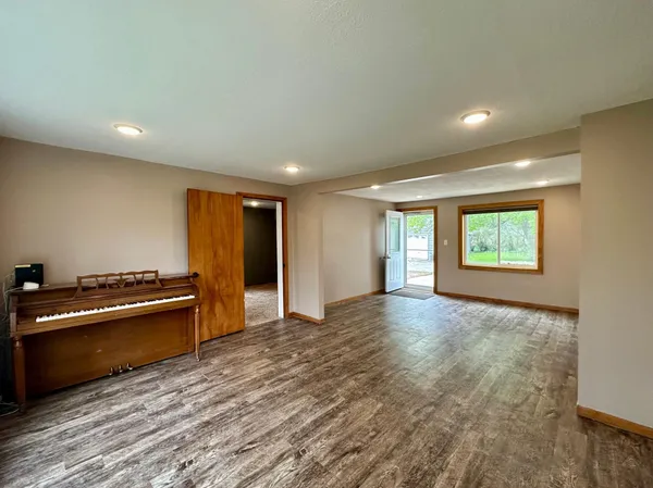 $305,000 | 210 160th Avenue, Edgerton, MN 56128