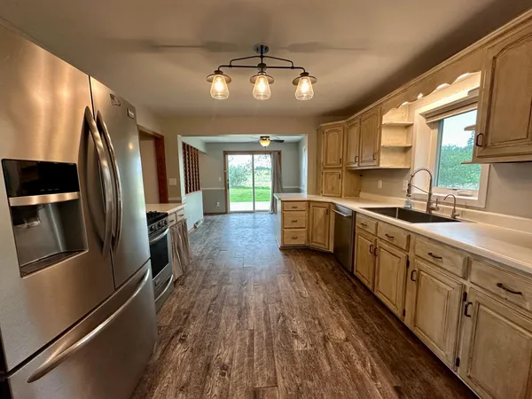 $305,000 | 210 160th Avenue, Edgerton, MN 56128