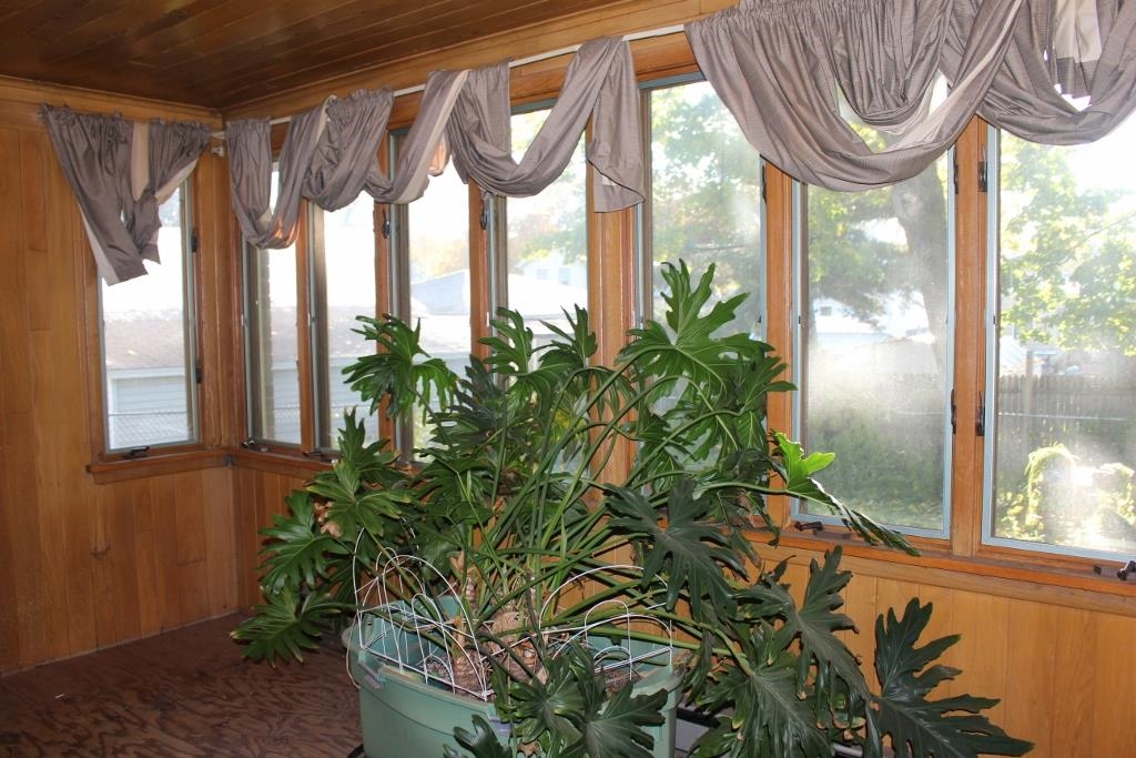 316 West Perry Street Belvidere, IL 61008 - Photo 11 of 21 a front view of a house with a fountain