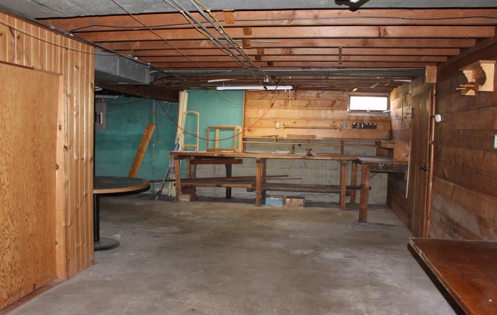 316 West Perry Street Belvidere, IL 61008 - Photo 18 of 21 a view of a room with chairs