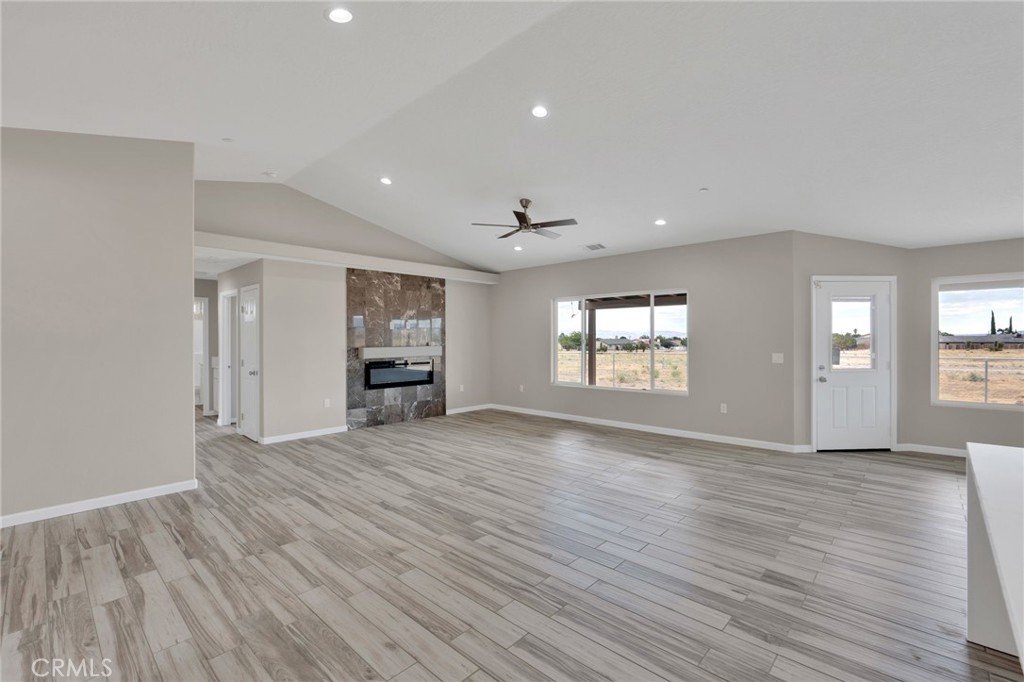 9835 Pyrite Avenue Hesperia, CA 92345 - Photo 17 of 46