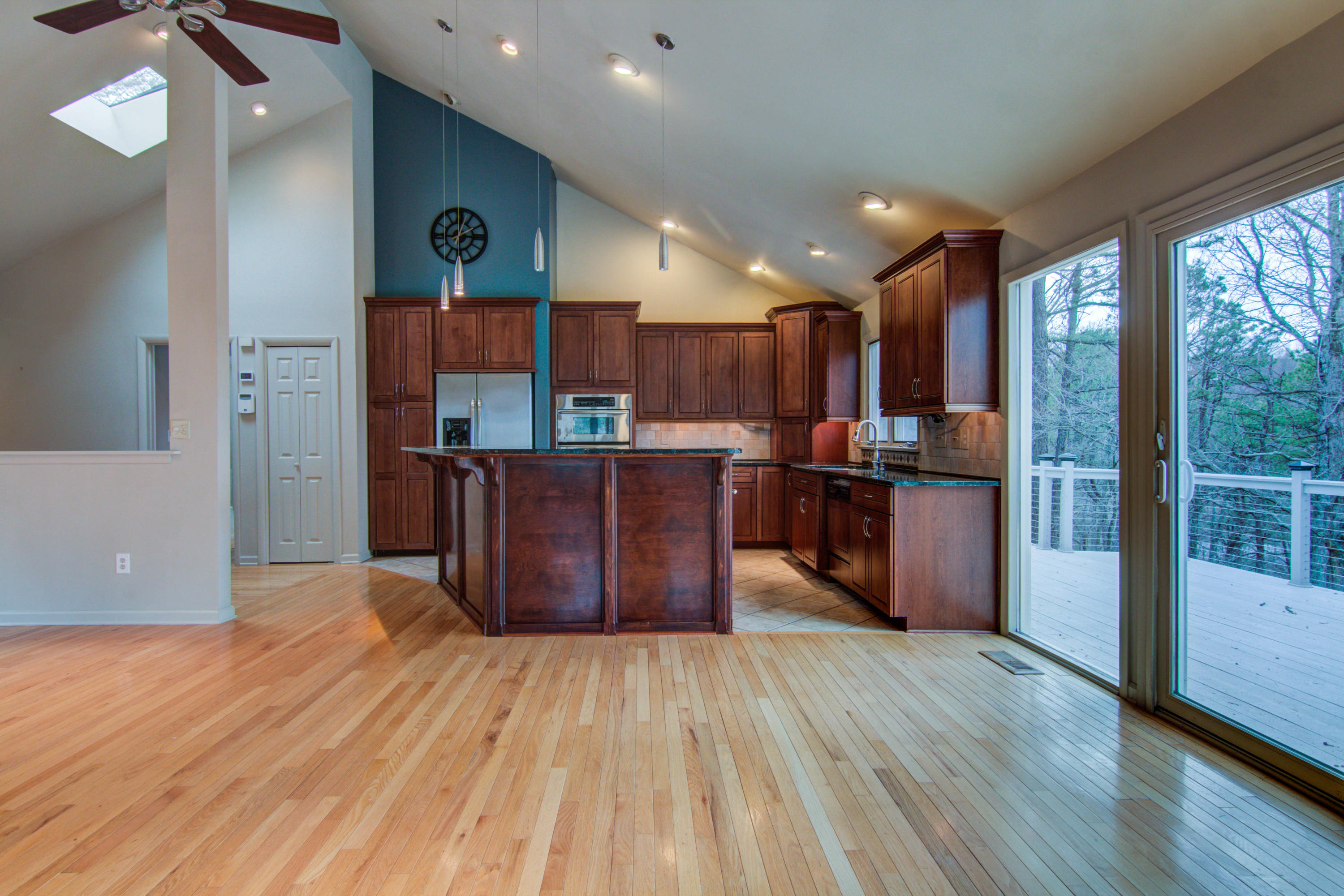5031 Upland Game Road Roanoke, VA 24018 - Photo 7 of 39 Kitchen & Dining Area