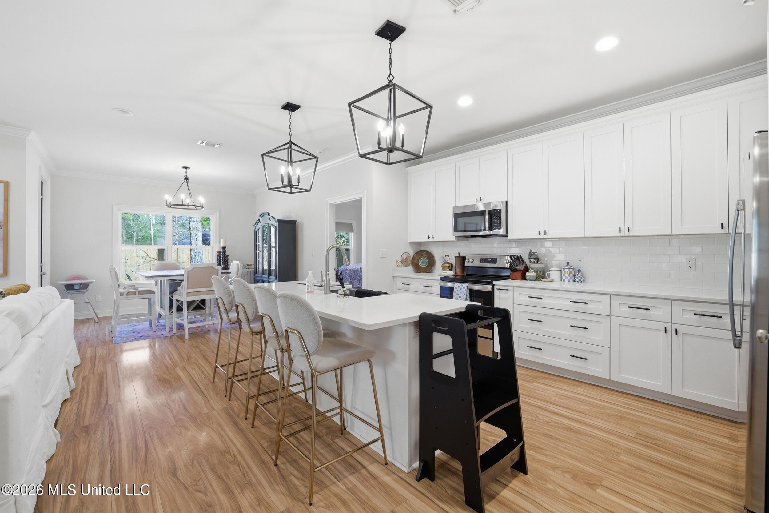 954 Laa Ln Place Diamondhead, MS 39525 - Photo 7 of 50 8_r6__6455