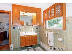 1745 Dutch Cove Road Canton, NC 28716 - Photo 19 of 24 Gallery Image 19